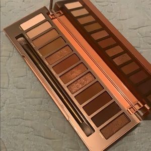COPY - URBAN DECAY Naked Heat Palette